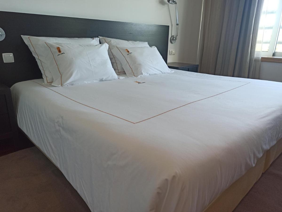 Hotel Vila Luena ヴィーラ・ヴェルデ エクステリア 写真